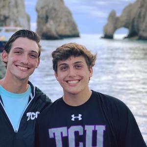 Meet your Posher, Andrew